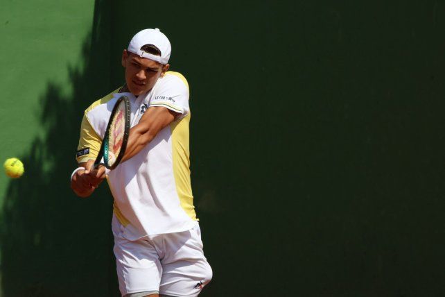 Dante Pagani tiene 17 años (nació el 31 de julio de 2008) y es el latinoamericano más joven en el Top 1000 del ranking ATP. Si bien aún es juvenil (con victorias en Roland Garros y US Open) y compite en torneos ITF Junior (está 16º en el ranking mundial) el año pasado tuvo distintas experiencias midiéndose con profesionales.