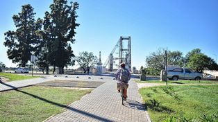 Pese al sol pleno en la ciudad de Santa Fe está vigente un alerta por tormentas