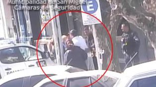Dejó encerrado a su hijo de 2 años en el auto para ir a jugar a las máquinas del bingo