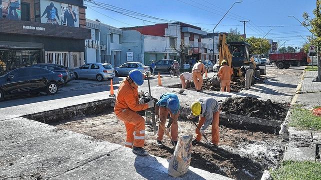 Trabajos de bacheo en la ciudad de Santa Fe