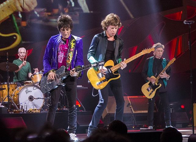 Hoy en día, los Rolling Stones tienen más de seis décadas de carrera y continúan lanzando nueva música. 