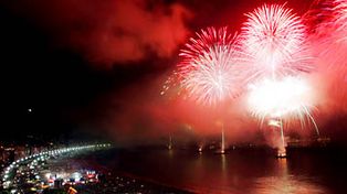 El mundo festej&oacute; el A&ntilde;o Nuevo sin olvidarse del fantasma de la crisis