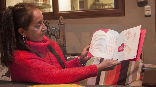 Mercedes Daneri: Escribo con el corazón en la mano y me fluye de esa manera