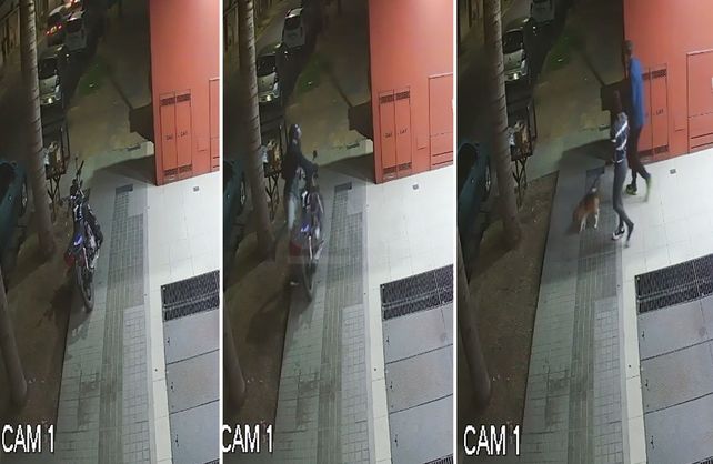 Captura de video en el que se ve el robo de la moto. 