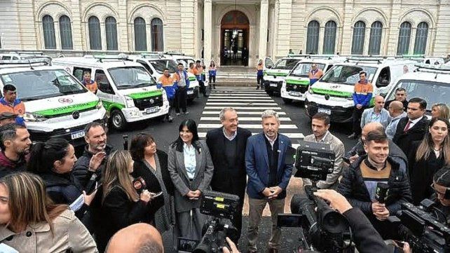 El Gobierno de Entre Ríos incorporó 24 ambulancias y equipamiento para fortalecer la atención sanitaria.