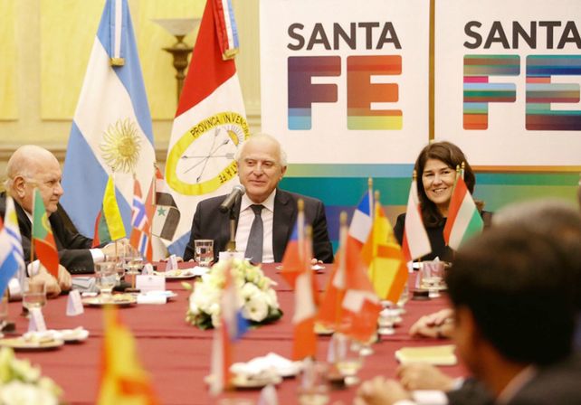 Puentes. La intención es establecer lazos más fuertes