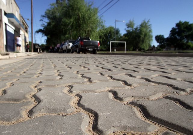 En el noreste de la ciudad, Pasaje Santa Fe ya tiene pavimento articulado