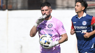 Primera C: Matías Giroldi, seguridad en el arco de Central Córdoba. El Charrúa recibe a Deportivo Español en el Gabino Sosa.