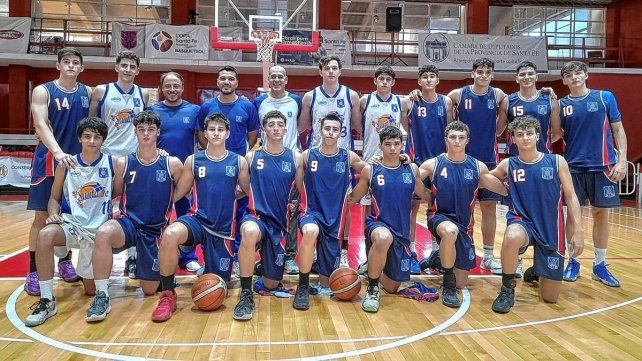 La Selección U18 de Santa Fe buscará después de un buen estreno su pasaje a semifinales en Firmat.