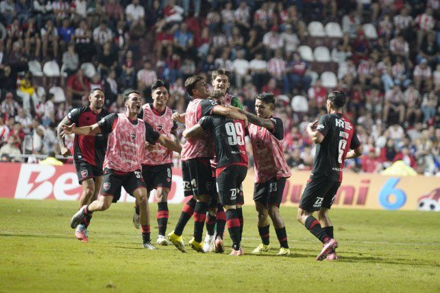 Newells cerrará la primera ronda del Apertura ante Instituto y Vélez.