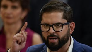 Boric cambió cinco ministros y ve peligrar la reforma previsional en Chile