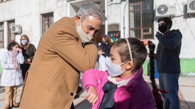 Para intentar bajar los contagios de Covid, Uruguay no obliga a los alumnos a asistir a la escuela