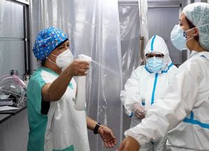 Covid: este sábado reportaron 179 muertes y 41.978 contagios