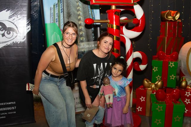 Iliana Heck, Victoria Rotemberg y Clara