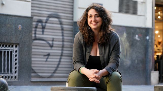 La periodista Arlen Buchara acaba de publicar Rosario