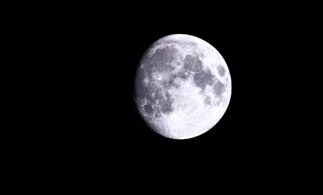 El director de la NASA dice que China se quiere quedar con la Luna