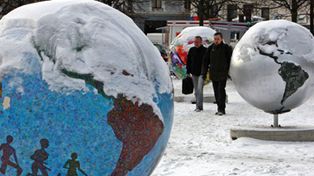 Culmin&oacute; la Cumbre del Clima con acuerdos m&iacute;nimos e insuficientes