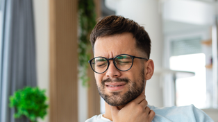 Laringitis por reflujo: ¿qué es y cómo afecta a la garganta?