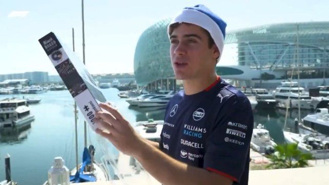 Franco Colapinto recibió un regalo de Carlos Sainz y decidió regalarle un mate a uno de sus rivales.