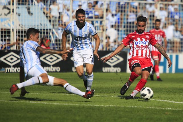 A Unión le faltaron ideas y sumó un punto con gusto a muy poco en Tucumán