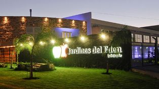 Se fueron sin pagar de un hotel alojamiento, chocaron a la policía y los detuvieron