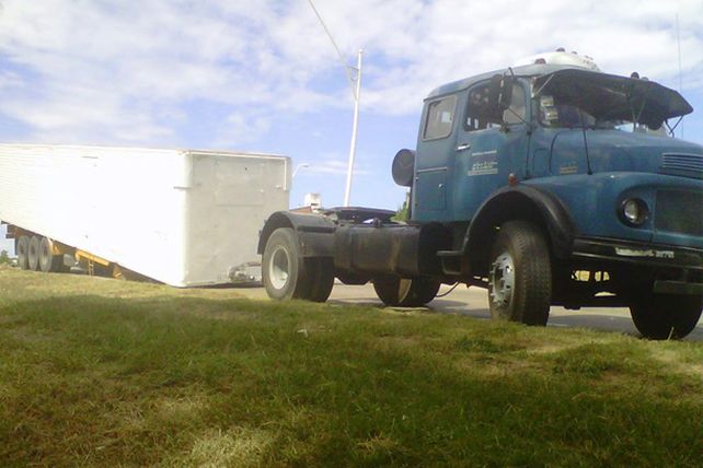 Un camión perdió su acoplado en la Avenida Mar Argentino