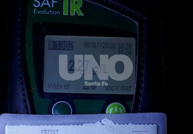 Helvecia: manejaba borracho y le secuestraron la camioneta Renault Kangoo