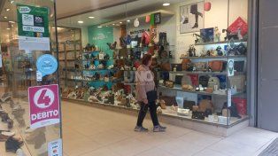 Ventas minoristas en Santa Fe: comerciantes advierten que el consumo está deprimido y que los clientes organizan sus compras con cautela