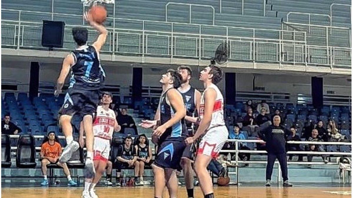 APB: Echagüe perdió, pero clasificó a los playoffs