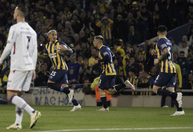 Sández convirtió el empate para Central en la ida, en el inicio de un partido partido complicado para el Canalla.