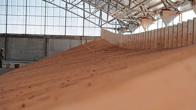 Tecnología internacional: La pista es montada por una firma canadiense con materiales de Finlandia