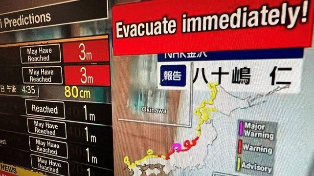 Hubo una serie de sismos en Japón. Todos los residentes deben ir inmediatamente a terrenos más elevados