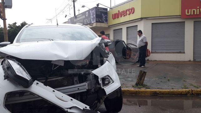 Impactante choque con tres mujeres heridas en Zeballos y Peñaloza