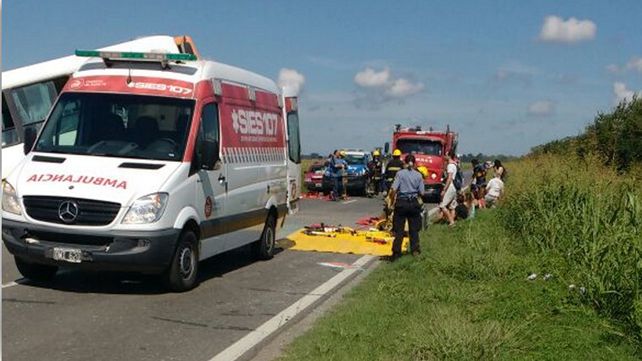 Las crudas imágenes del choque frontal de los micros de Monticas en la ruta 33