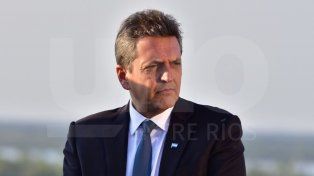 Sergio Massa: Empezó a aparecer mágicamente el combustible tras la advertencia a las petroleras