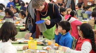 Durante 2022, en las escuelas públicas santafesinas el 32% de los alumnos matriculados recibió el almuerzo.