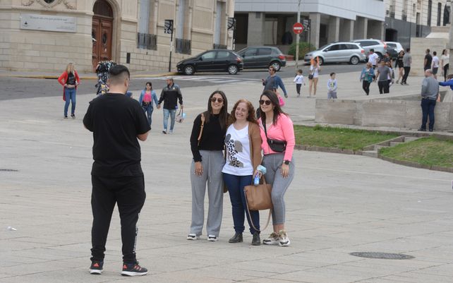 Un fin de semana en el Monumento a la Bandera