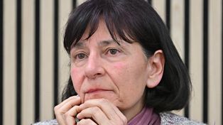 Gloria Branciani durante la conferencia de prensa que brindó en Roma y que ejerció presión sobre el Vaticano.