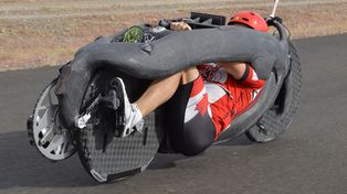 Un ingeniero aeroespacial logró el récord de velocidad en bicicleta