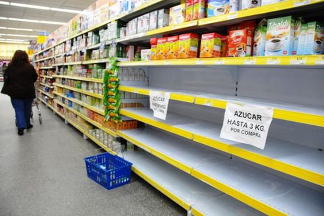 Desabastecimiento y subas en supermercados santafesinos