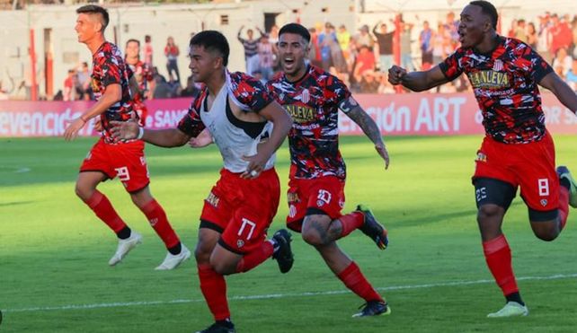 Franco Frías es jugador de Central, pero se fue a préstamo a Barracas. A fin de año debe volver.