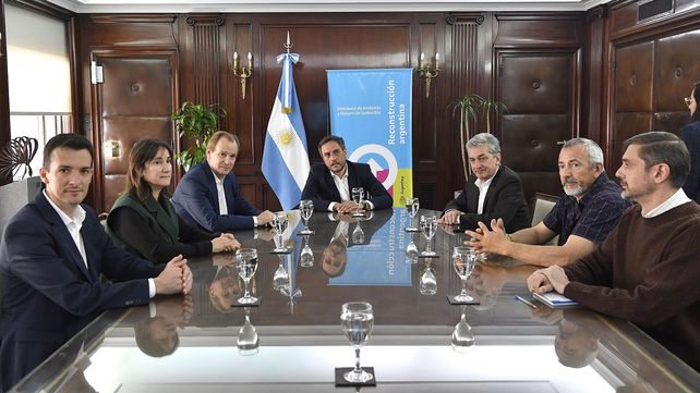 Gustavo Bordet y Juan Cabandié se reunieron para fortalecer la articulación entre Nación y Provincia para el combate de los incendios en Entre Ríos.