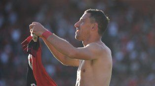 Maxi Rodríguez tras el gol ante Central Córdoba de Santiago del Estero.
