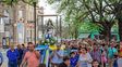 la paz: la virgen sale al encuentro de los pacenos