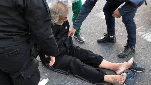 Murió el Trinche Carlovich, el ídolo charrúa que fue golpeado en forma salvaje en un intento de robo