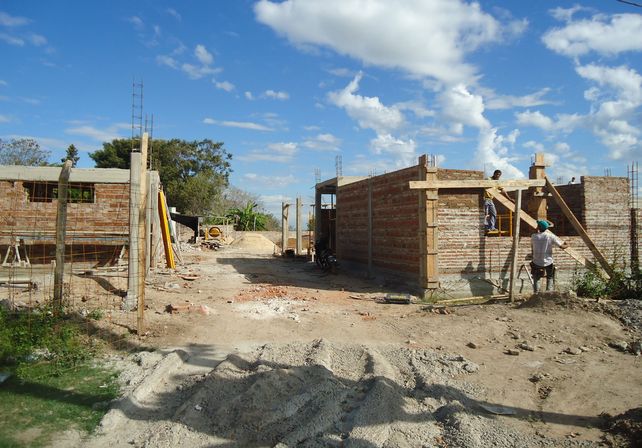 Construyen tres nuevos edificios escolares en Paraná