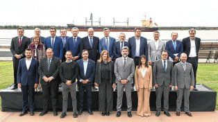Cumbre de intendentes: ante Francos, Poletti pidió más recursos para el transporte y definiciones en la obra pública nacional