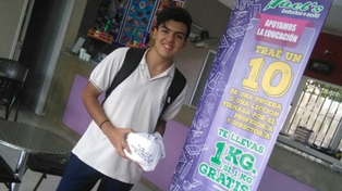 Premian con un kilo de helado a los chicos que aprueben con 10