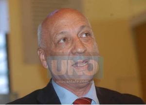El justicialismo recibe a Antonio Bonfatti con el Presupuesto 2012 aprobado