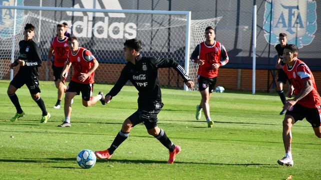 Buonanotte comanda un ataque de la selección Sub 20. Desde hoy trabajara con Central.